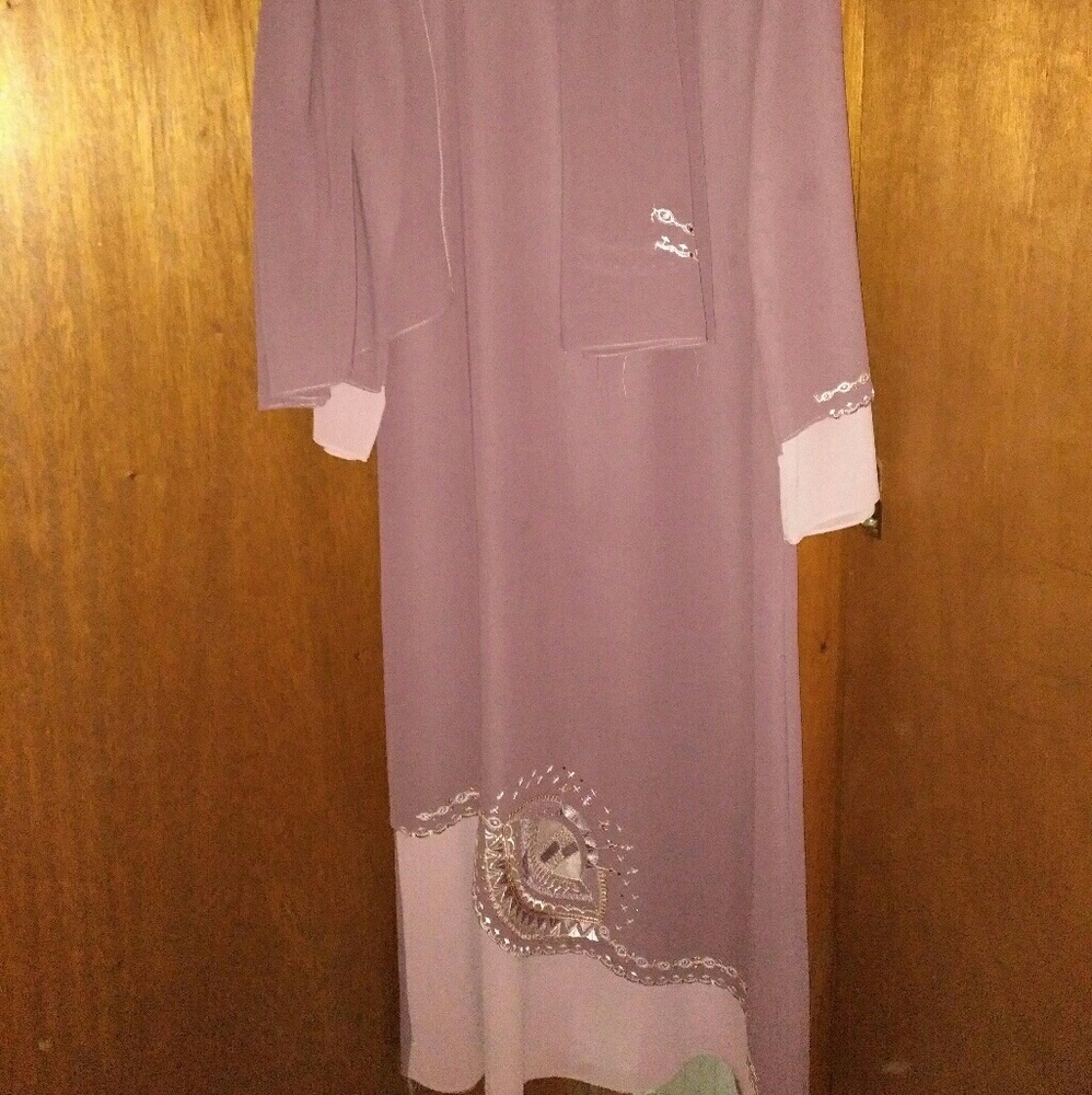 Beautiful rose chiffon abaya